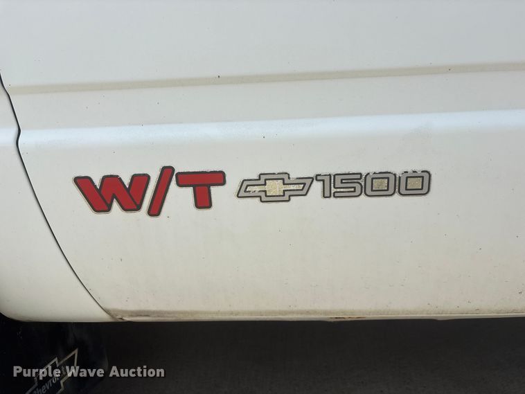 image for item EI5908 1990 Chevrolet C1500 pickup truck