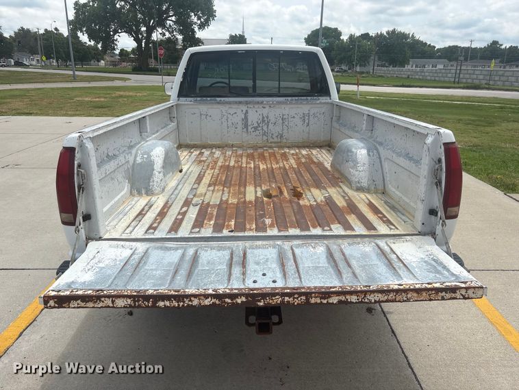 image for item EI5908 1990 Chevrolet C1500 pickup truck