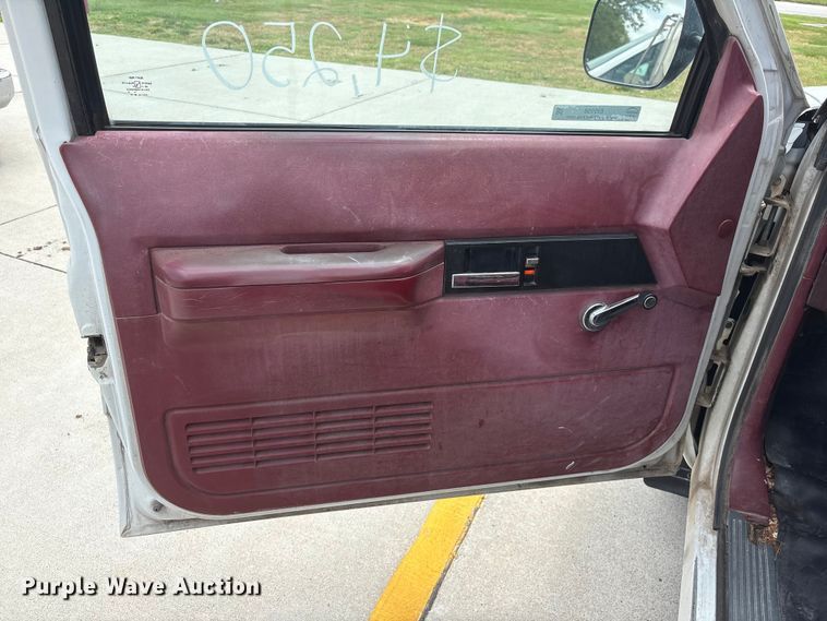 image for item EI5908 1990 Chevrolet C1500 pickup truck