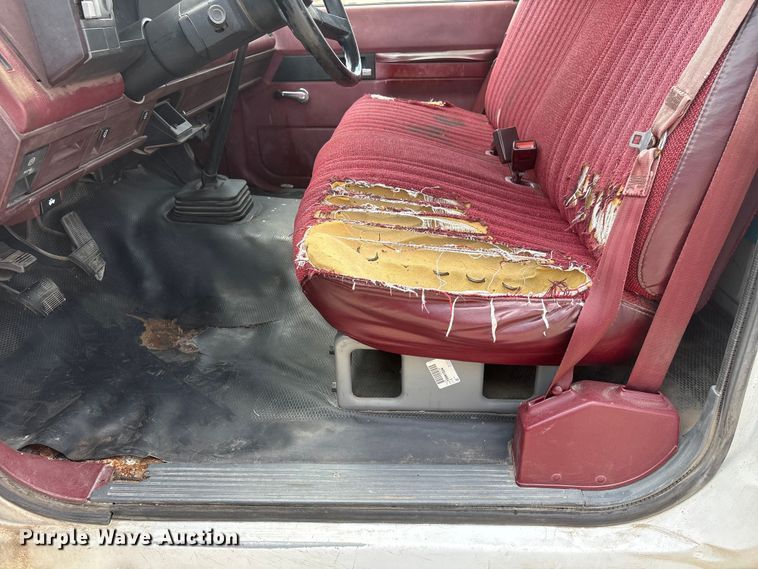 image for item EI5908 1990 Chevrolet C1500 pickup truck