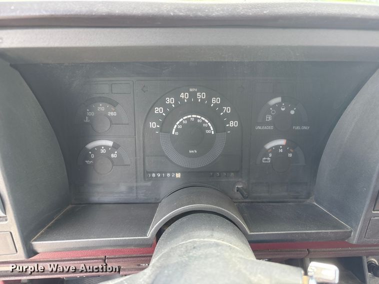 image for item EI5908 1990 Chevrolet C1500 pickup truck
