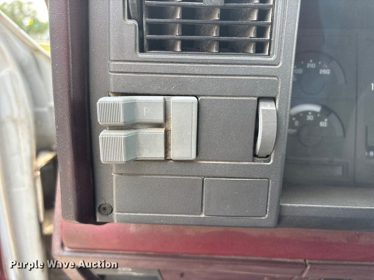image for item EI5908 1990 Chevrolet C1500 pickup truck