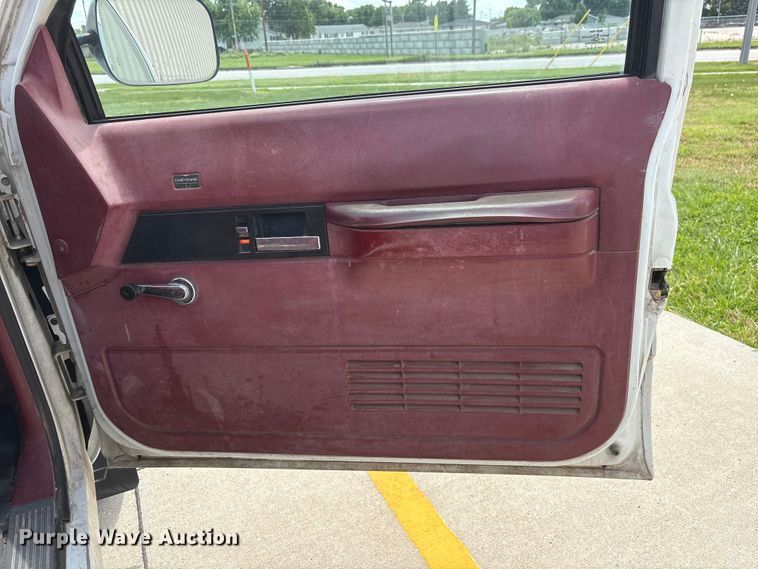 image for item EI5908 1990 Chevrolet C1500 pickup truck