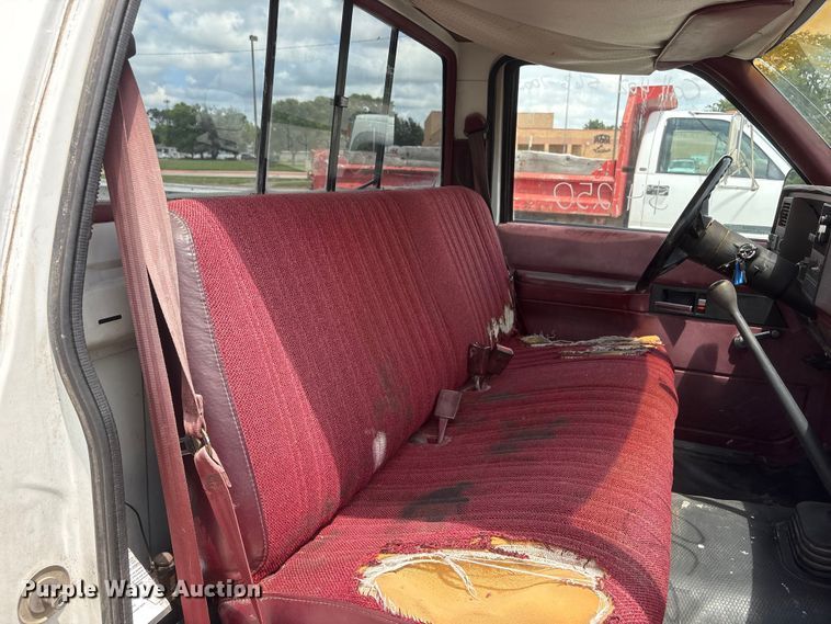 image for item EI5908 1990 Chevrolet C1500 pickup truck