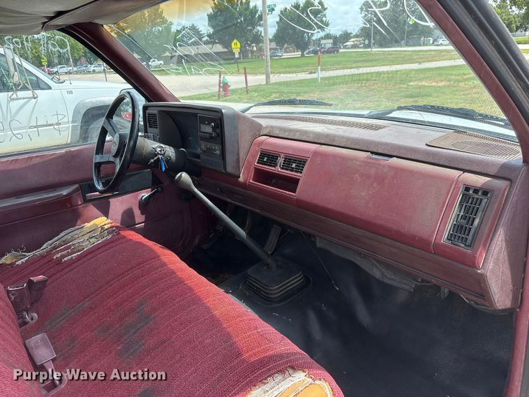 image for item EI5908 1990 Chevrolet C1500 pickup truck
