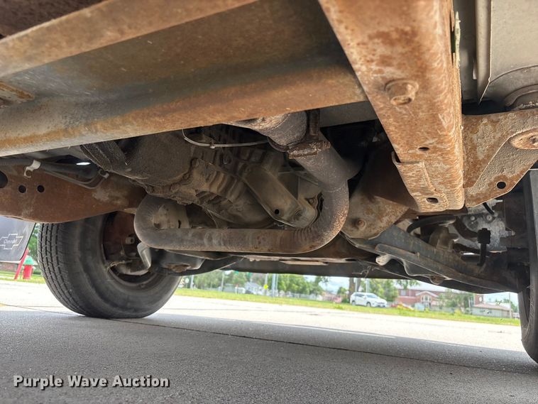 image for item EI5908 1990 Chevrolet C1500 pickup truck