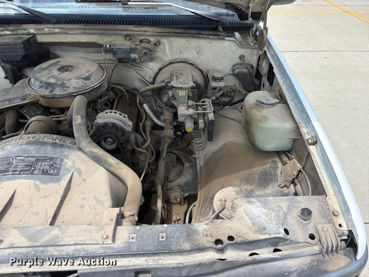 image for item EI5908 1990 Chevrolet C1500 pickup truck
