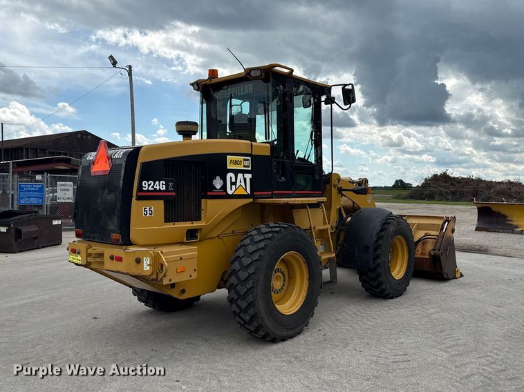 image for item EN3033 2000 Caterpillar 924G wheel loader