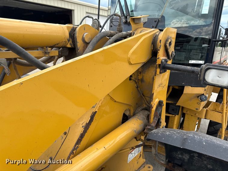 image for item EN3033 2000 Caterpillar 924G wheel loader
