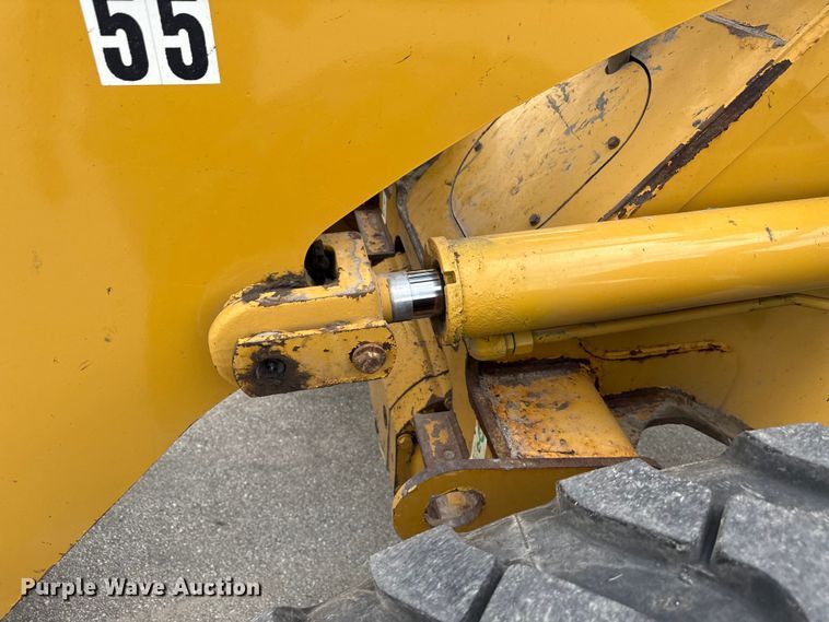 image for item EN3033 2000 Caterpillar 924G wheel loader