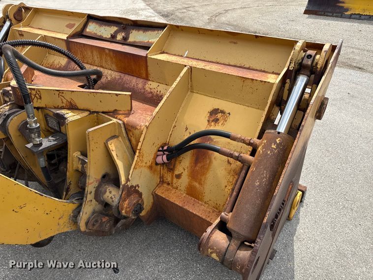 image for item EN3033 2000 Caterpillar 924G wheel loader
