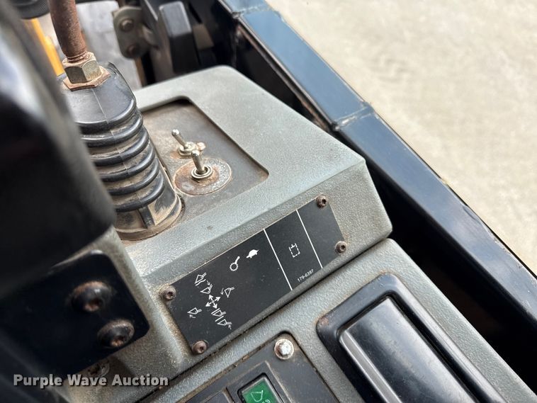 image for item EN3033 2000 Caterpillar 924G wheel loader