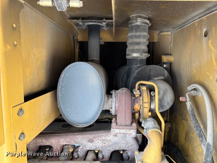 image for item EN3033 2000 Caterpillar 924G wheel loader