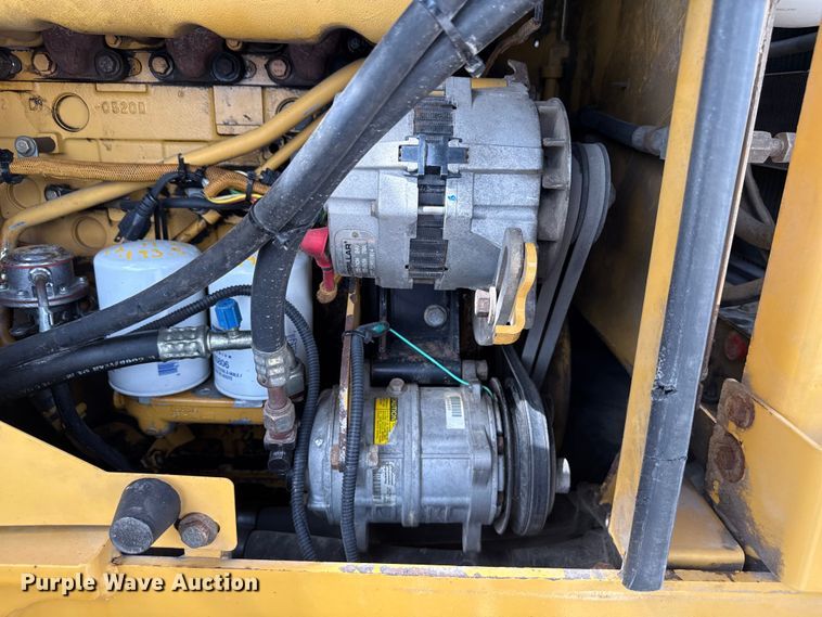 image for item EN3033 2000 Caterpillar 924G wheel loader