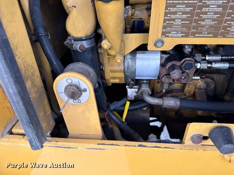 image for item EN3033 2000 Caterpillar 924G wheel loader