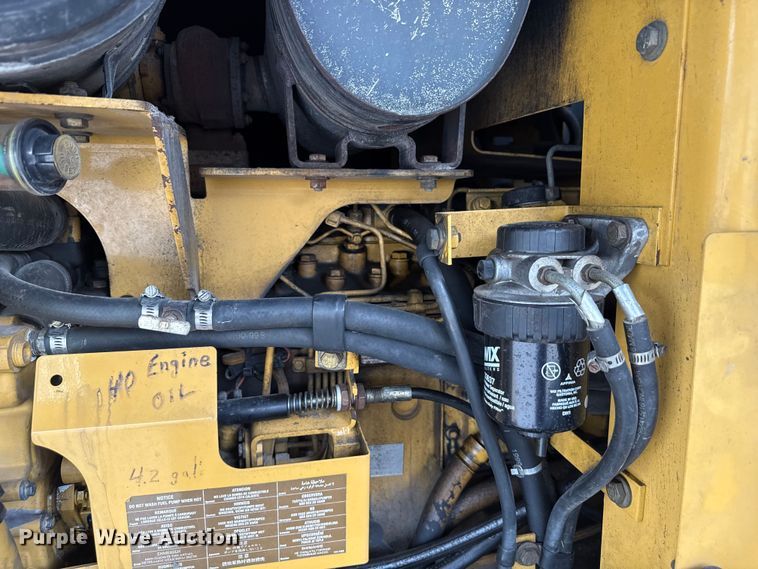 image for item EN3033 2000 Caterpillar 924G wheel loader