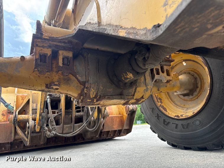 image for item EN3033 2000 Caterpillar 924G wheel loader