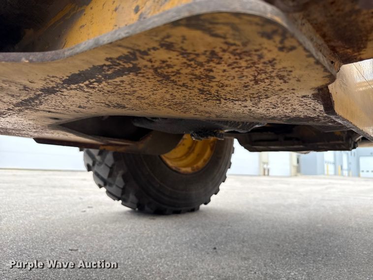 image for item EN3033 2000 Caterpillar 924G wheel loader