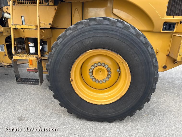 image for item EN3033 2000 Caterpillar 924G wheel loader
