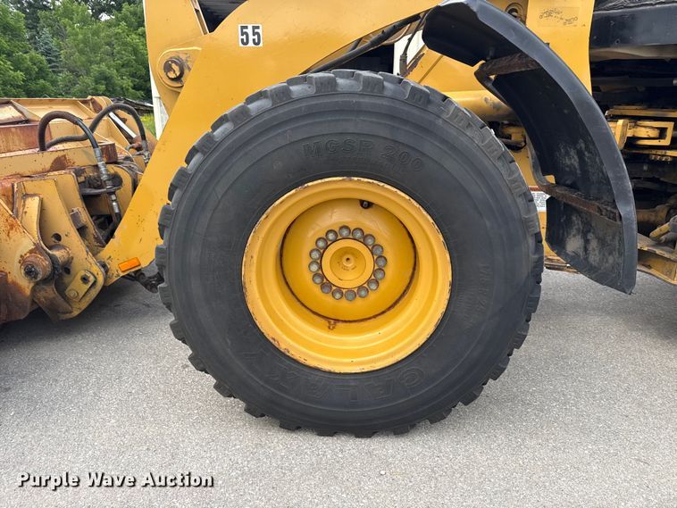 image for item EN3033 2000 Caterpillar 924G wheel loader