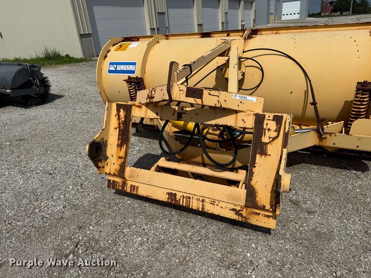 image for item EN3033 2000 Caterpillar 924G wheel loader