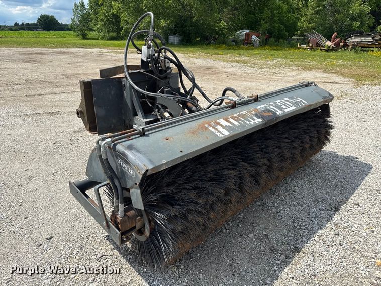 image for item EN3033 2000 Caterpillar 924G wheel loader