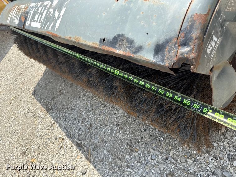 image for item EN3033 2000 Caterpillar 924G wheel loader