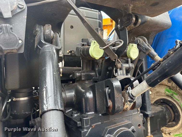 image for item EN3034 2006 New Holland TN70A tractor