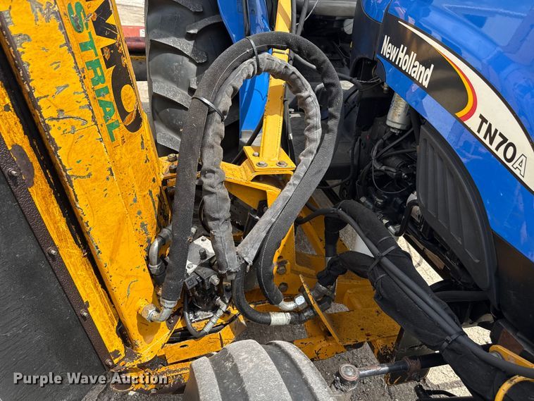 image for item EN3034 2006 New Holland TN70A tractor