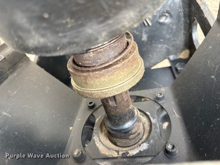 image for item EN3034 2006 New Holland TN70A tractor