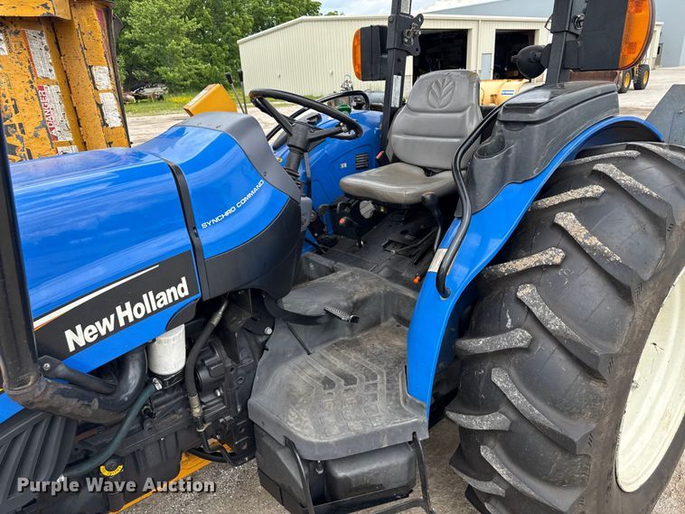 image for item EN3034 2006 New Holland TN70A tractor