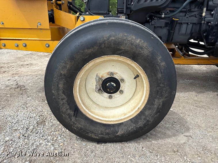 image for item EN3034 2006 New Holland TN70A tractor