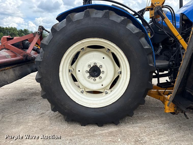image for item EN3034 2006 New Holland TN70A tractor