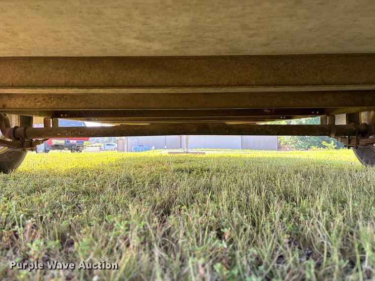 image for item EO4372 1996 Interstate Manufacturing Inc. enclosed cargo trailer