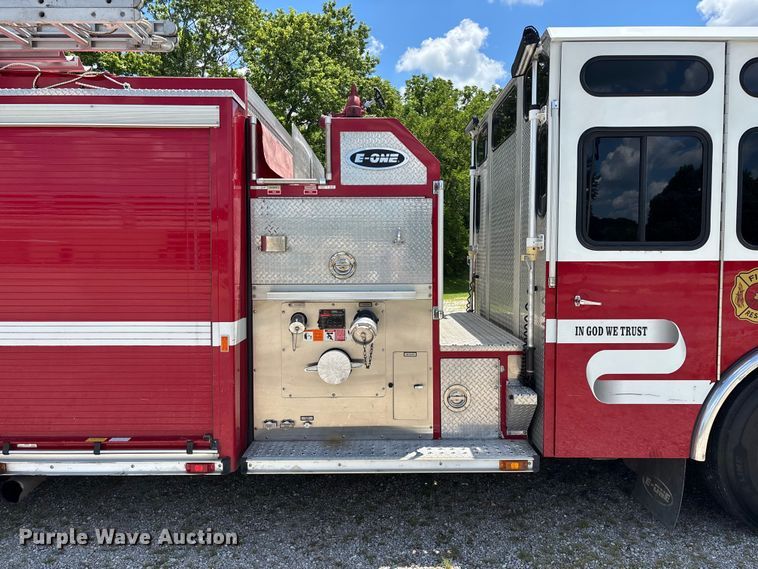 image for item EO4378 2003 E-One Fire Truck fire truck