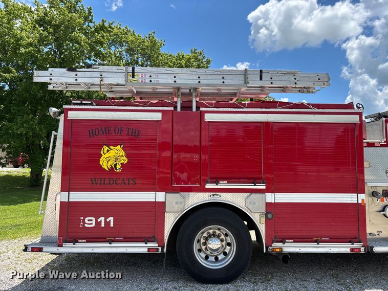 image for item EO4378 2003 E-One Fire Truck fire truck