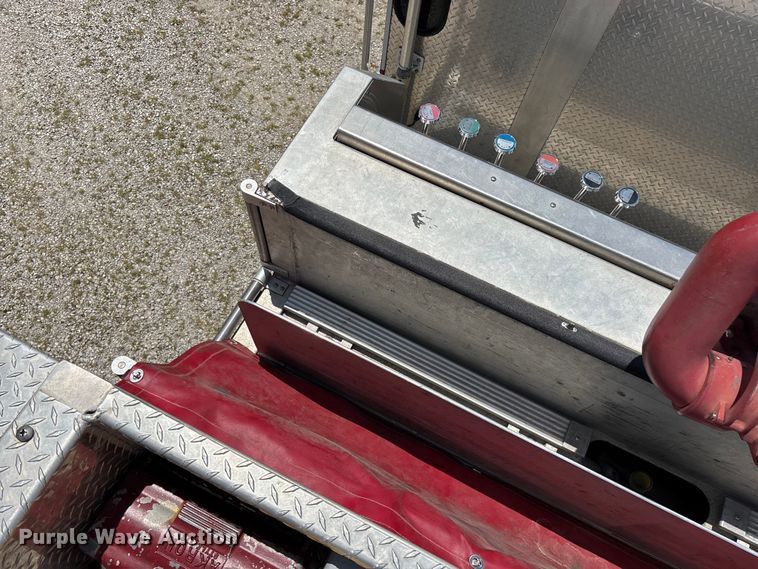 image for item EO4378 2003 E-One Fire Truck fire truck