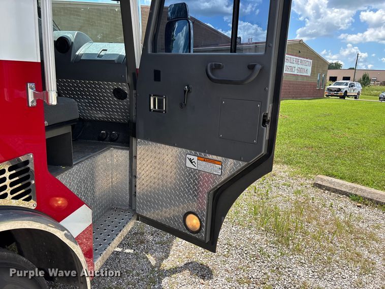 image for item EO4378 2003 E-One Fire Truck fire truck
