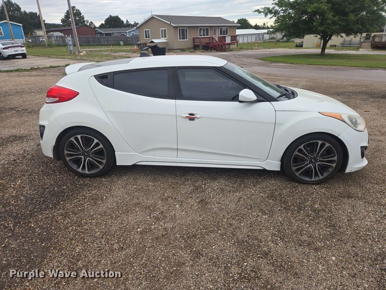 image for item ER1762 2016 Hyundai Veloster 