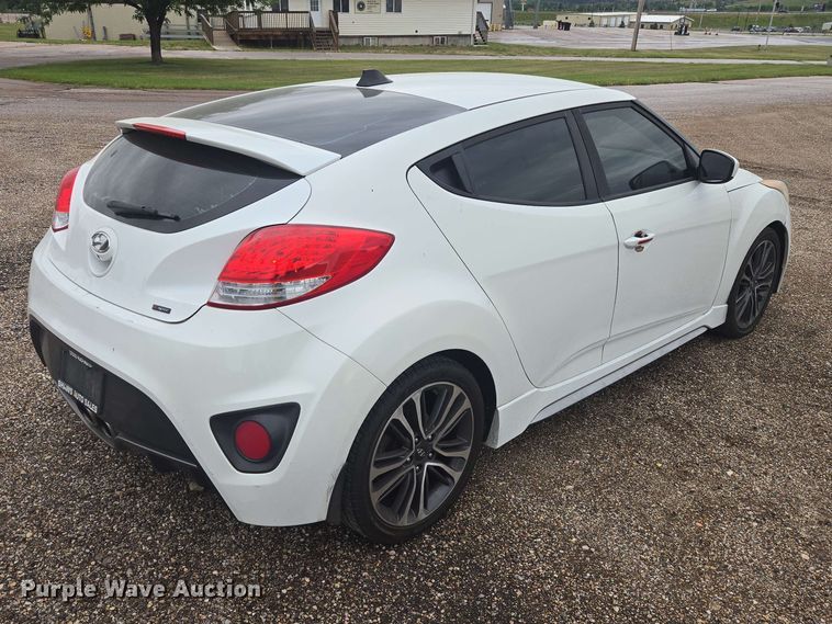 image for item ER1762 2016 Hyundai Veloster 