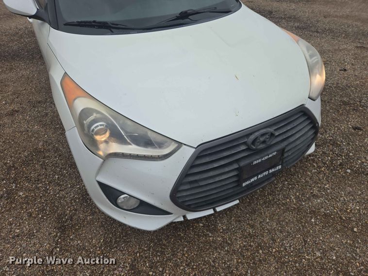 image for item ER1762 2016 Hyundai Veloster 
