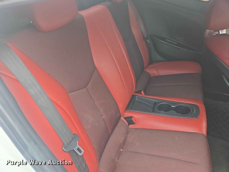 image for item ER1762 2016 Hyundai Veloster 