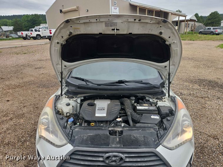 image for item ER1762 2016 Hyundai Veloster 