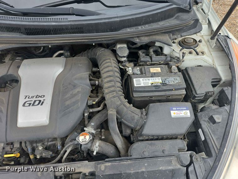 image for item ER1762 2016 Hyundai Veloster 