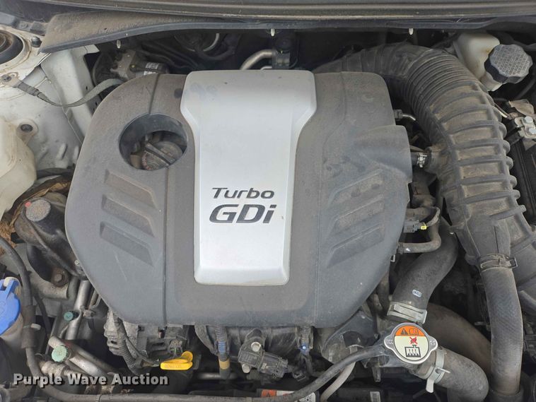 image for item ER1762 2016 Hyundai Veloster 