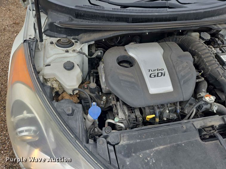 image for item ER1762 2016 Hyundai Veloster 