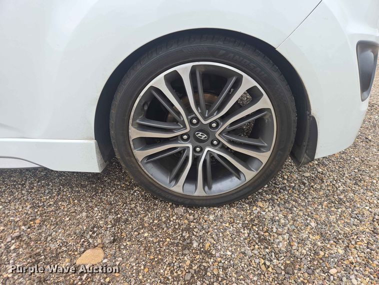 image for item ER1762 2016 Hyundai Veloster 