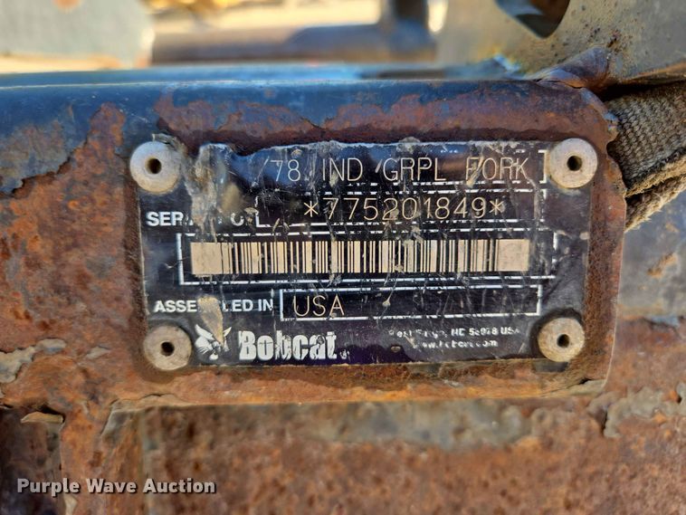 image for item ER1766 Bobcat 78 IND GRPL FORK skid steer grapple bucket