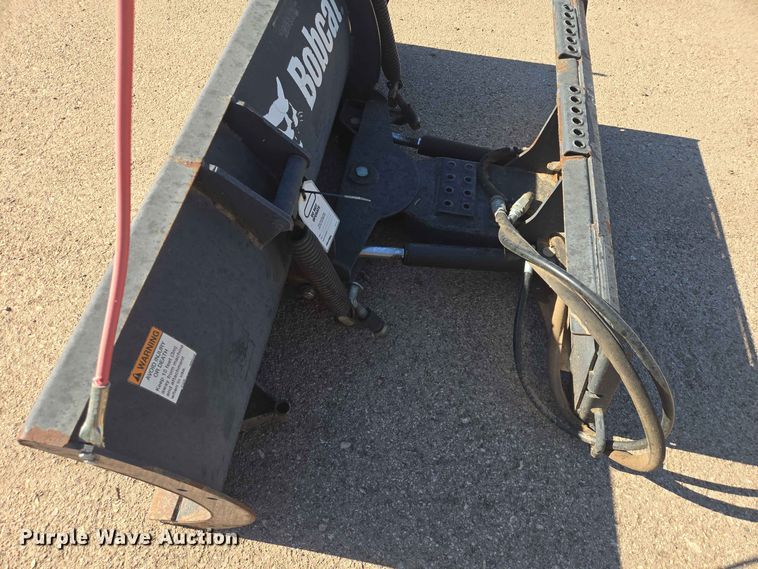 image for item ER1767 2010 Bobcat 72 Snow Blade skid steer snow plow