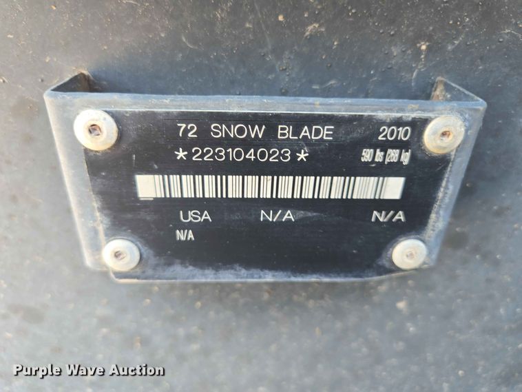 image for item ER1767 2010 Bobcat 72 Snow Blade skid steer snow plow